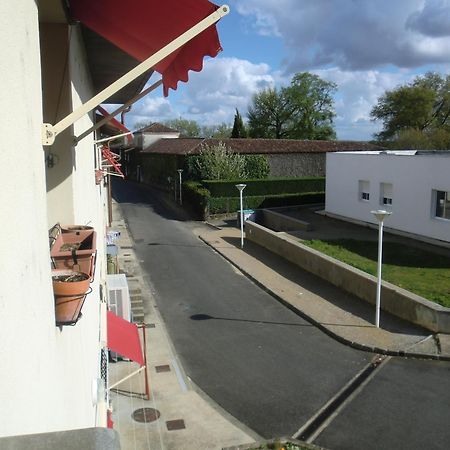 Hotel Bar Des Arenes Pontonx-sur-l'Adour Exterior photo