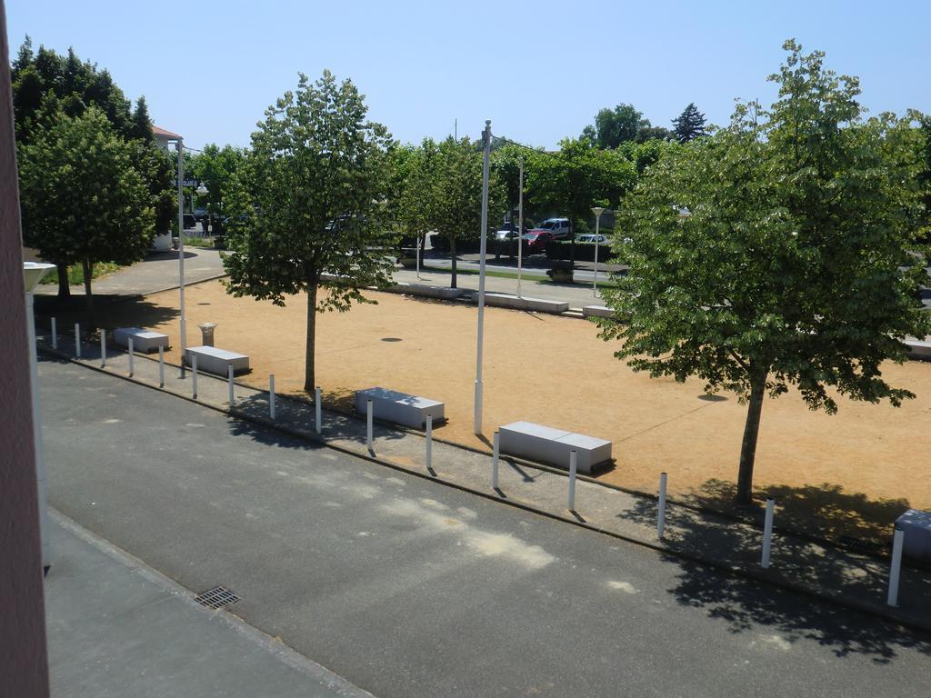 Hotel Bar Des Arenes Pontonx-sur-l'Adour Exterior photo